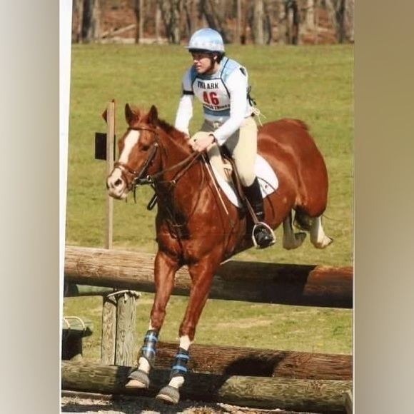 Meet your Posher, Ash Verville! - Picture 14 of 16